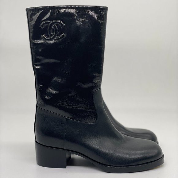 CHANEL 21A Calfskin Leather CC Ascot Mid Calf Midcalf Boots - Picture 1 of 16